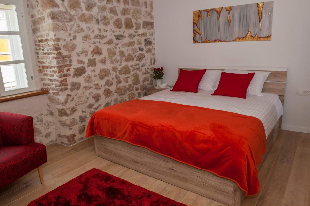 Sobe Bile Bed & Breakfast Pag Town Room photo